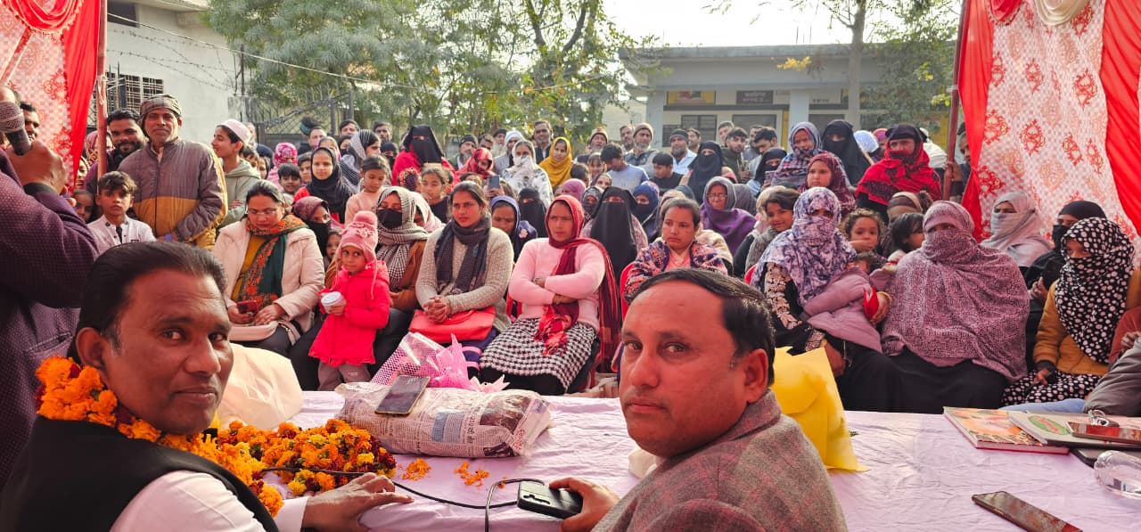 सरकारी योजनाओं को लेकर शिविर में उमड़ी भीड़, 43 मामलों का निस्तारण