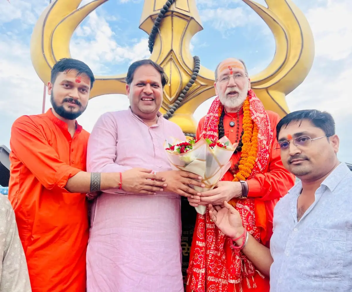 दर्शन भारती महाराज ने किया त्रिशूल चौक का अवलोकन,महापौर विकास शर्मा के प्रयासों की सराहना