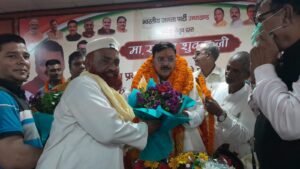 भाजपा प्रदेश प्रवक्ता बनने पर राजेश शुक्ला का भव्य स्वागत,जिला भाजपा कार्यालय में कार्यकर्ताओं ने किया अभिनंदन
