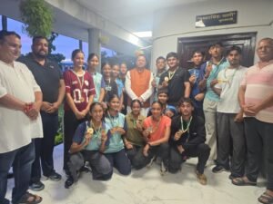 खटीमा में CM धामी ने सुनी जनता की समस्याएं, अधिकारियों को दिए त्वरित समाधान के निर्देश; बोले- छोटी समस्याओं के लिए बार-बार चक्कर न लगाएं लोग