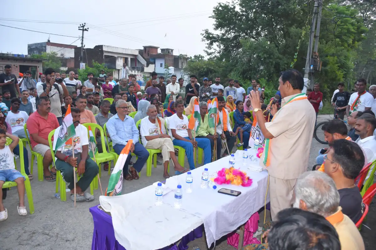 किच्छा में कांग्रेस का जोरदार जनसंपर्क, विधायक बेहड़ ने सायंकालीन जनसभाओं में भरी विकास की हुंकार—राजेश प्रताप सिंह के समर्थन में उमड़ा जनसमर्थन