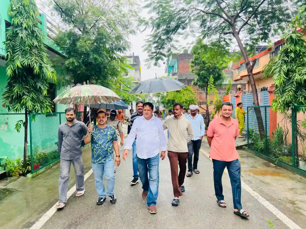बारिश के बीच महापौर ने तीन पानी डैम और कल्याणी नदी क्षेत्र का किया निरीक्षण