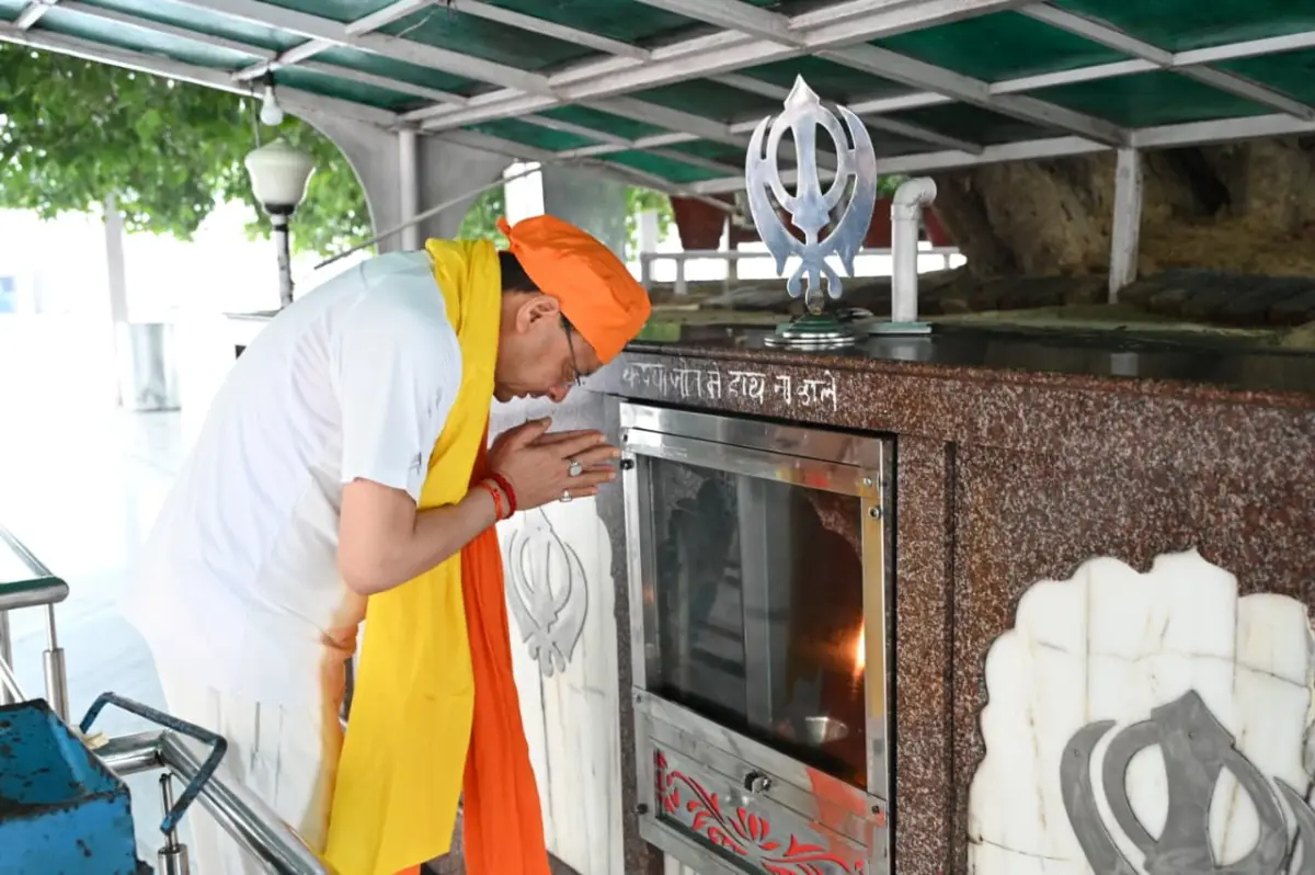 स्वच्छता को जीवनशैली का हिस्सा बनाएं, धार्मिक एवं सार्वजनिक स्थलों की स्वच्छता हम सभी की सामूहिक जिम्मेदारी : मुख्यमंत्री