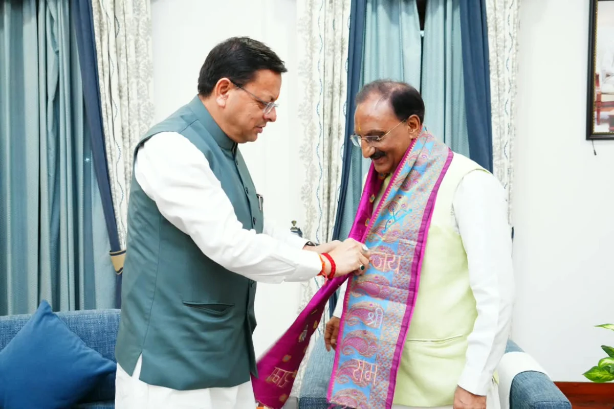 सीएम धामी से मिले डॉ. रमेश पोखरियाल ‘निशंक’, उत्तराखंड के विकास पर हुई चर्चा