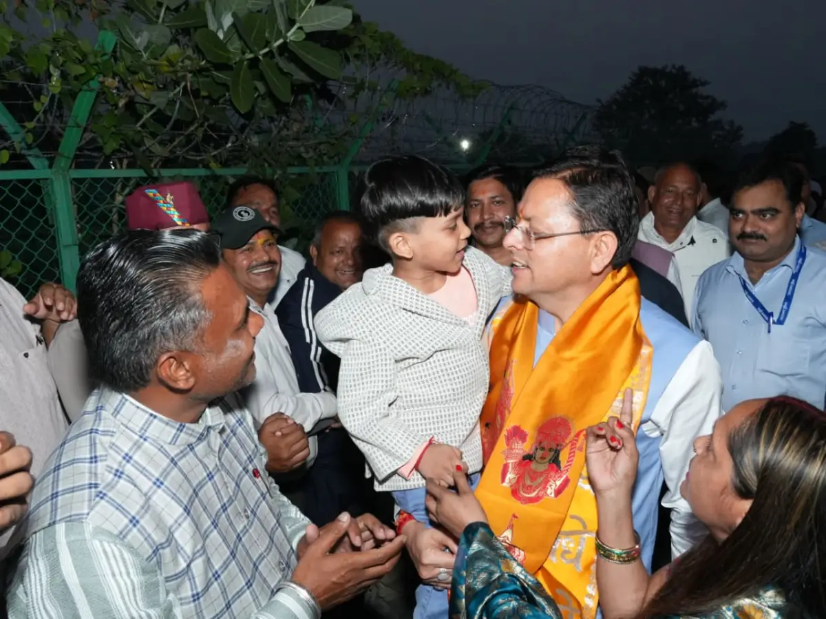 खटीमा पहुंचे CM धामी, जनता की समस्याएं सुन अधिकारियों को दिए त्वरित समाधान के निर्देश