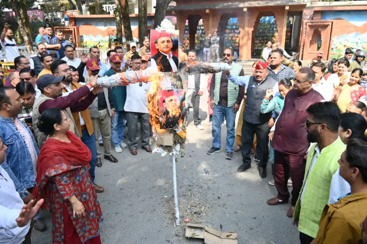 अखिलेश यादव की टिप्पणी पर कैबिनेट मंत्री गणेश जोशी बोले—योगी आदित्यनाथ से माफी मांगें